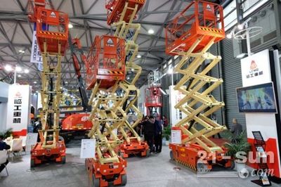 保山高空作業(yè)車(chē)月租價(jià)格及租賃指南