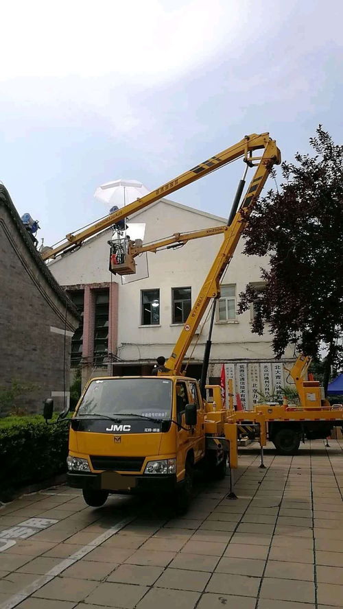 北京朝陽(yáng)區(qū)高空作業(yè)車(chē)與升降車(chē)租賃服務(wù) 價(jià)格優(yōu)惠，隨車(chē)吊配套，專(zhuān)業(yè)高效之選